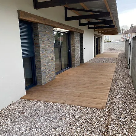 Les Du Manoir 1 * Le Manoir (Calvados)