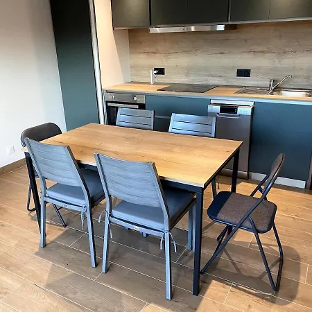 Les Du Manoir 1 Nyaraló