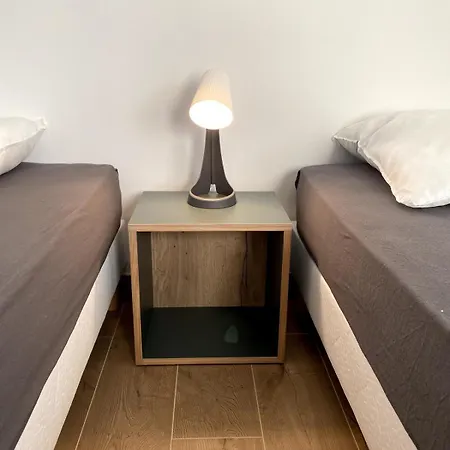 Les Du Manoir 1 * Le Manoir (Calvados)