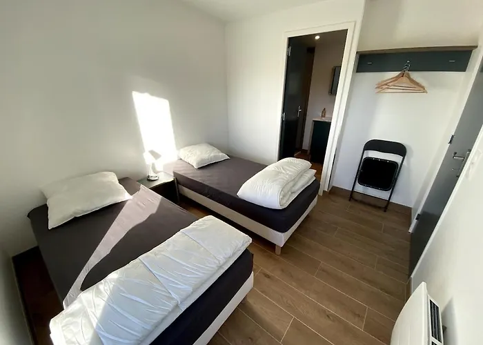 Les Du Manoir 1 * Le Manoir (Calvados)