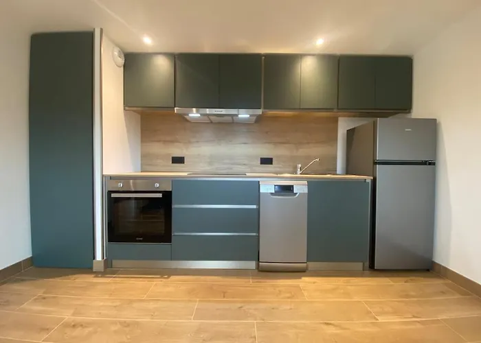 Les Du Manoir 1 * Le Manoir (Calvados)