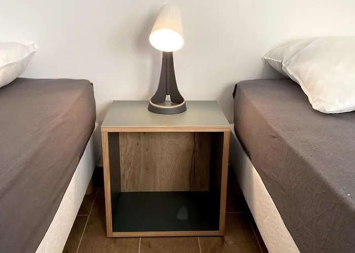 Les Du Manoir 1 * Le Manoir (Calvados)